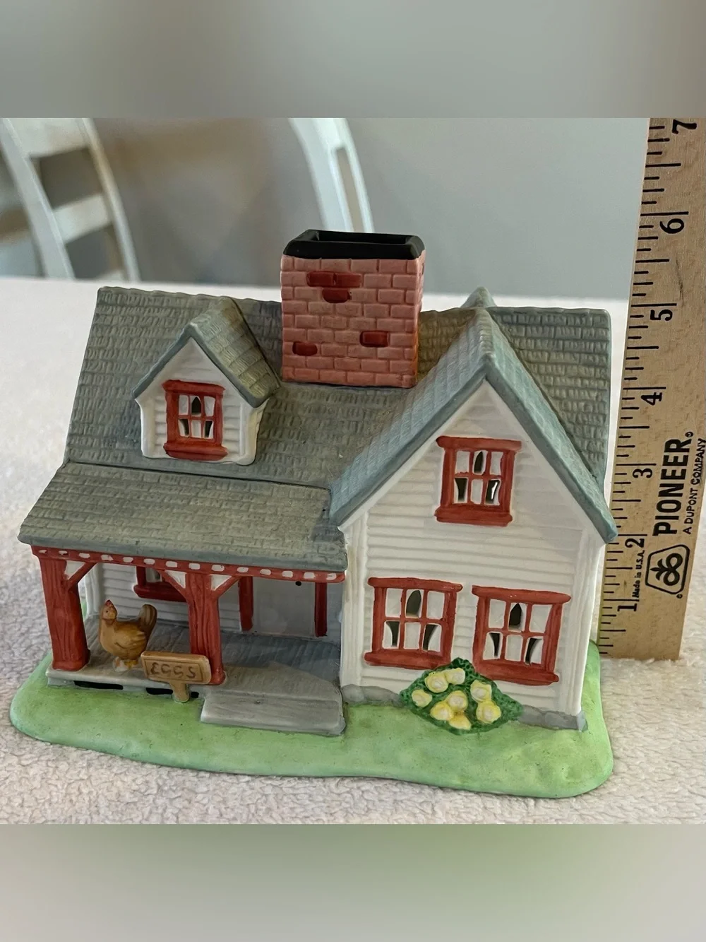 PartyLite adorable farmhouse